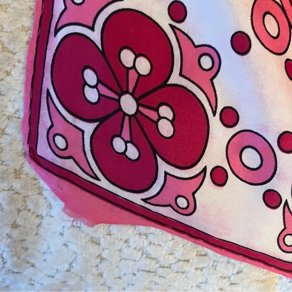 VTG  Burmel Italy Silk Square Scarf Mod Geometric Flower Pink And White 25in - Picture 5 of 9